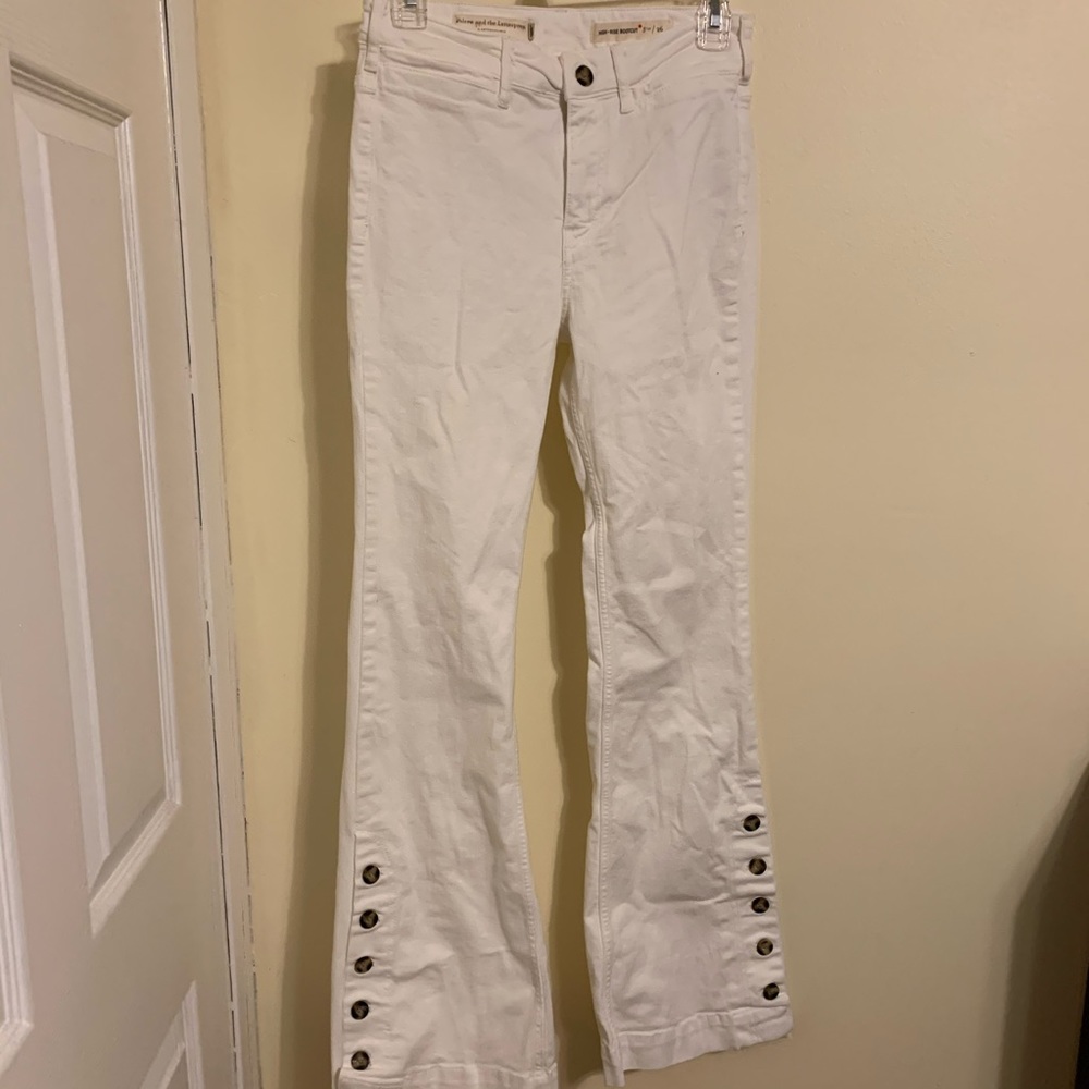 Anthropologie High Rise Bootcut White Jean Size 26